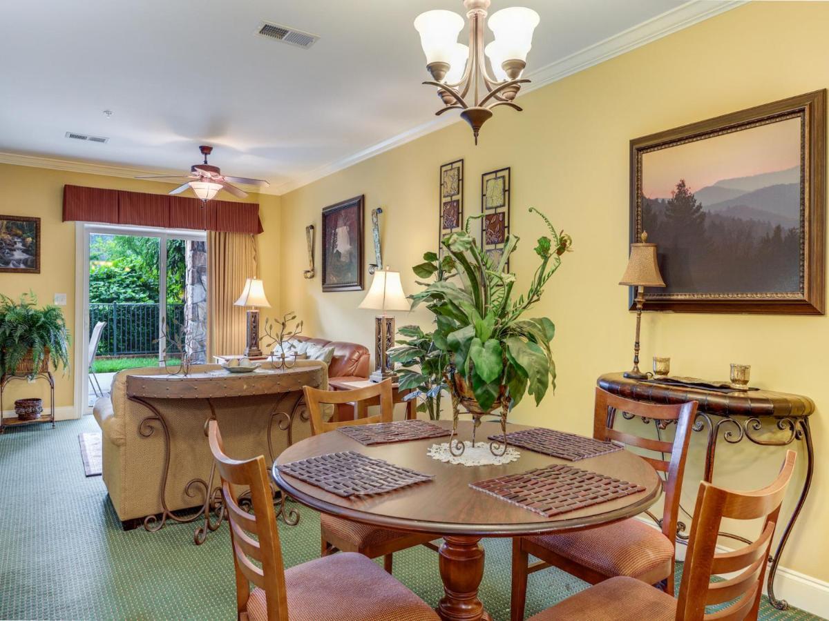 Downtown Delight, 2 Bedrooms, Pool, Hot Tub, Sleeps 6 Gatlinburg Esterno foto