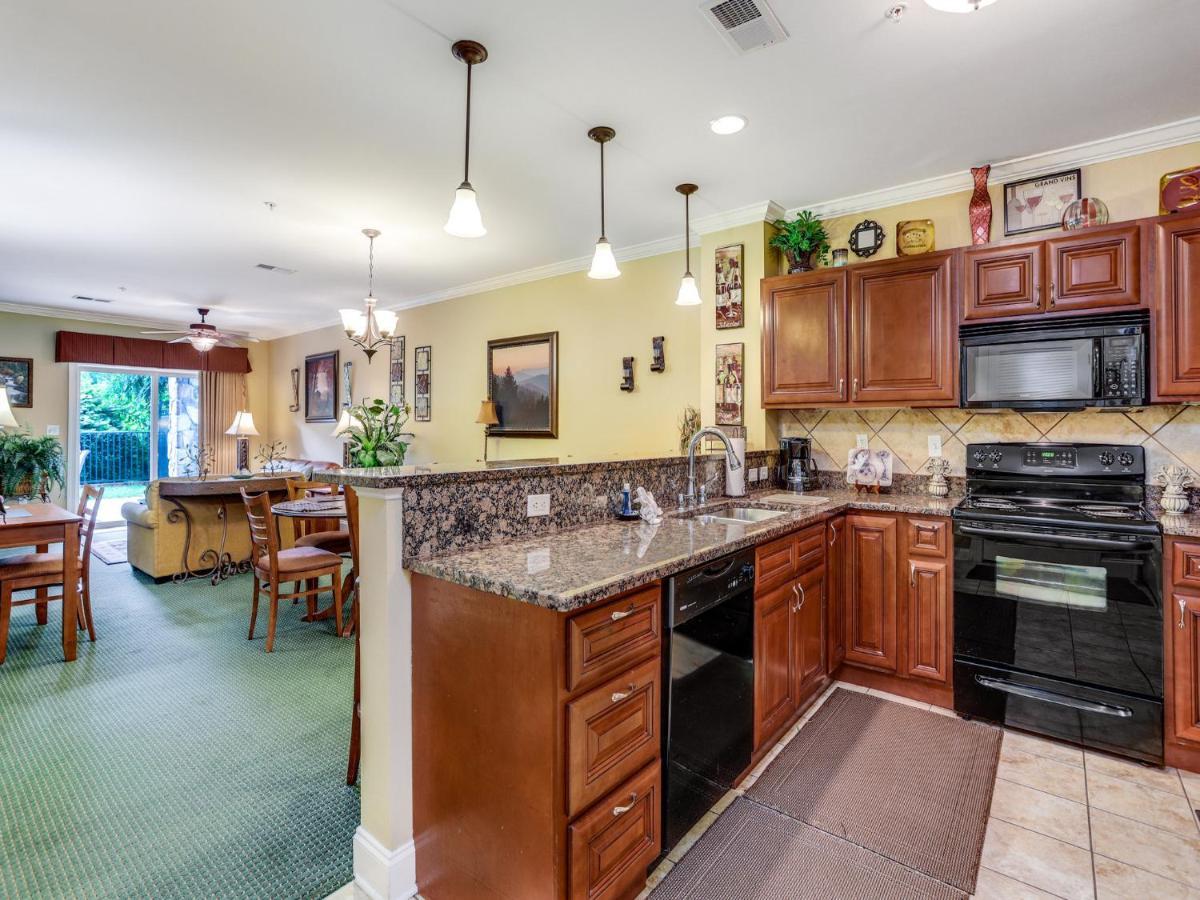 Downtown Delight, 2 Bedrooms, Pool, Hot Tub, Sleeps 6 Gatlinburg Esterno foto