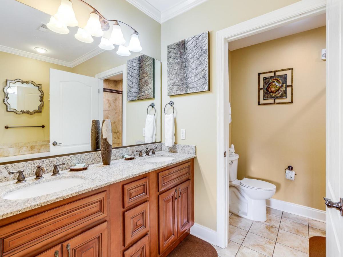 Downtown Delight, 2 Bedrooms, Pool, Hot Tub, Sleeps 6 Gatlinburg Esterno foto