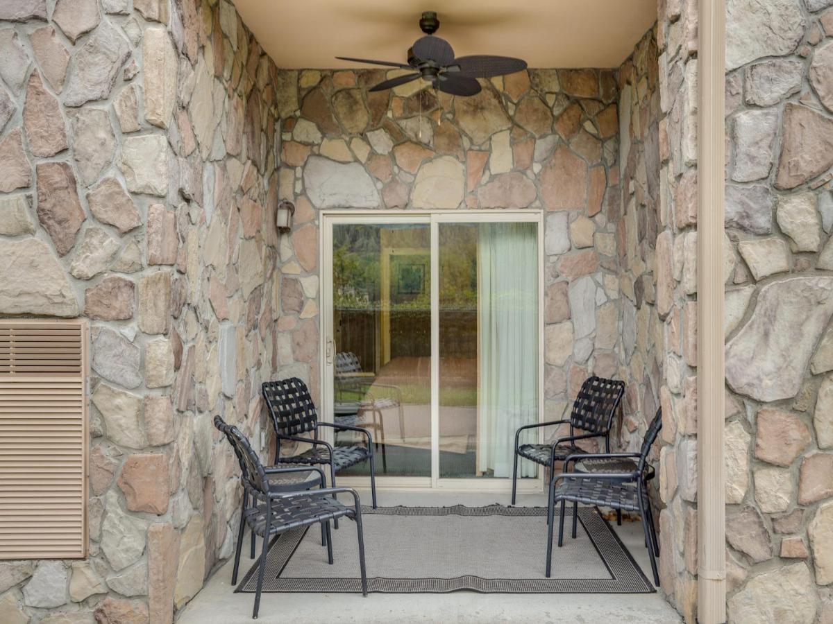 Downtown Delight, 2 Bedrooms, Pool, Hot Tub, Sleeps 6 Gatlinburg Esterno foto